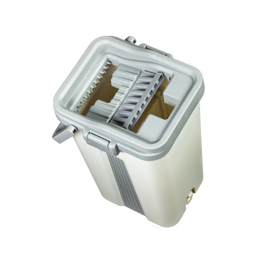 Набор для уборки SOLMAX&HOME ведро10 л с отжимом, швабра, 2 насадки.